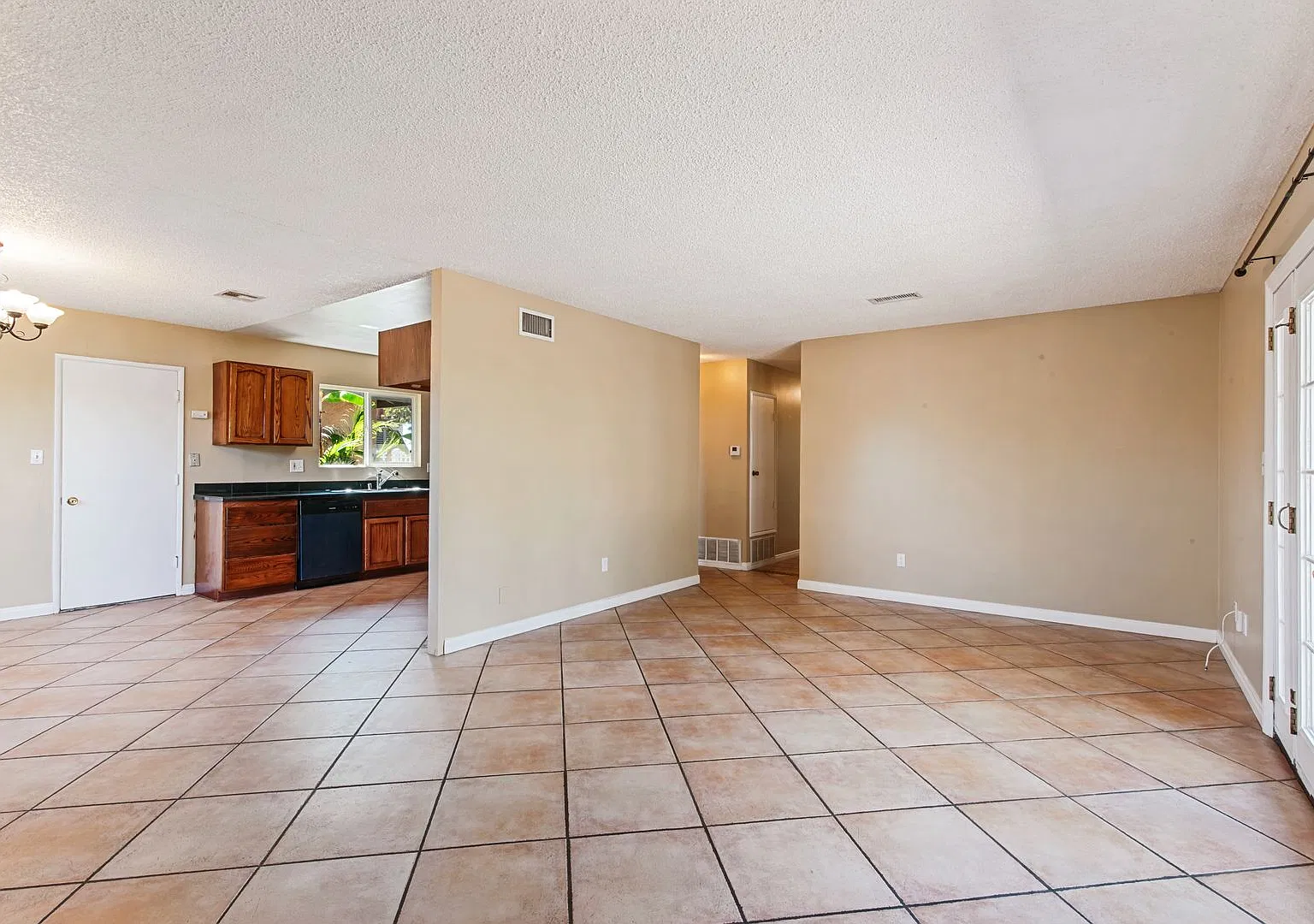 Spacious 4-Bedroom Home — Photo 3