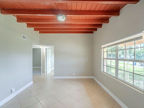 4th image of 5731 SW 40th Court