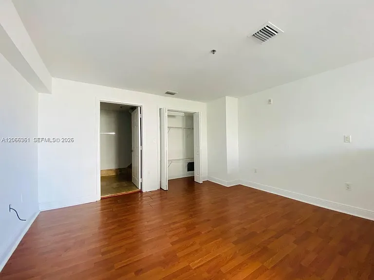 6362 Collins Ave #503 — Photo 30