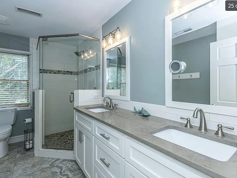 806 Carolina Blvd — Photo 16