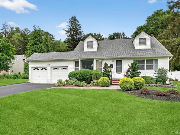 86 Derfuss Lane, Blauvelt, NY 10913