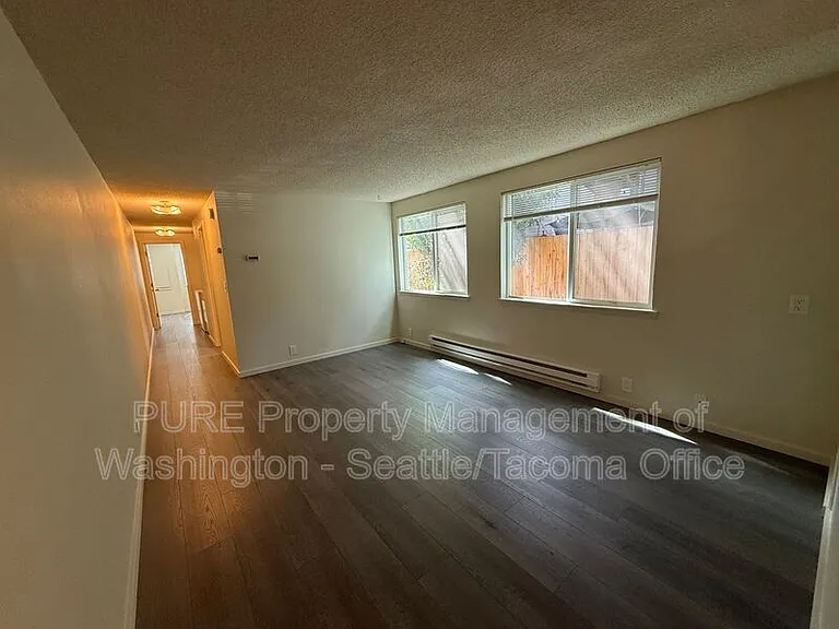 907 SW Holden St #2 — Photo 3