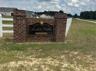 33 Chariot Cir, Lumber Bridge, NC 28357