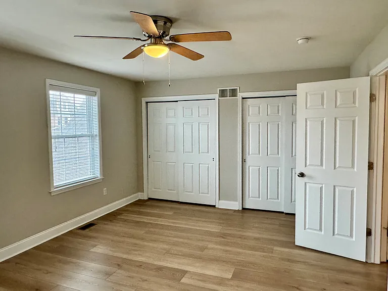 225 W 5th Ave — Photo 13