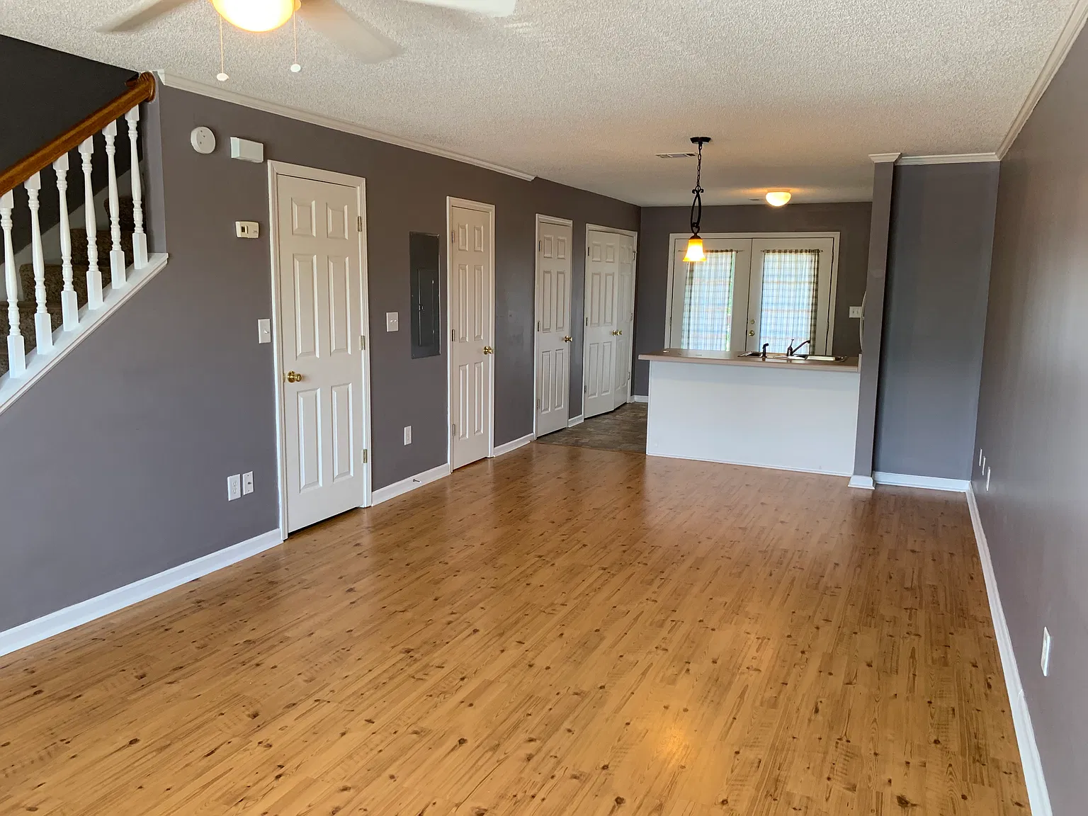 2 bed, 2.5 bath, 1120 sqft, $1,250 — Photo 4
