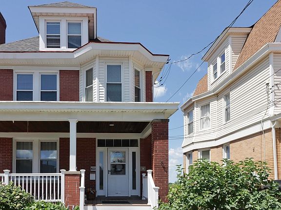 2nd image of 1633 Hillsdale Ave