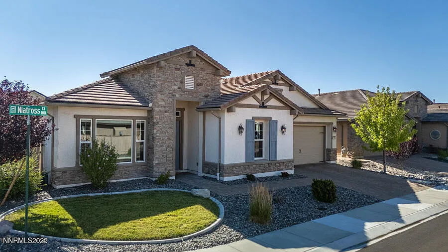 175 Niatross Ct photo 1