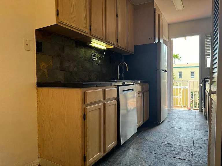7840 Harding Ave #11 — Photo 7