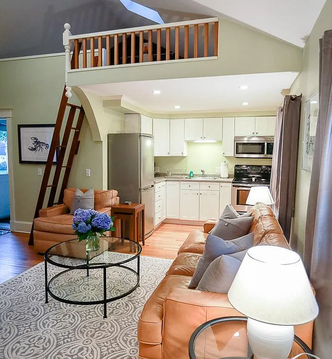 10 Holbrook St #11