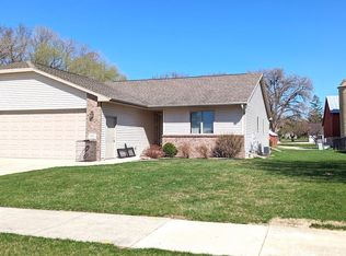 302A La Vesta Ct, Brillion, WI 54110