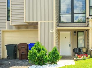 74 Valley Forge Dr, Oak Ridge, TN 37830