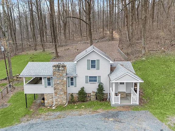3rd image of 13587 Hanging Rock Ln