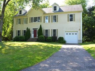 6 Archer Ln, Darien, CT 06820