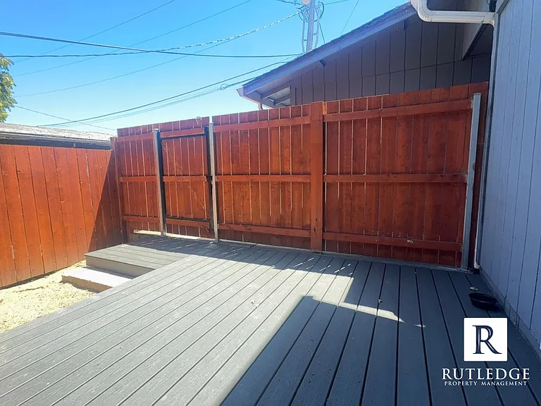826 Bennett Ave #A-D — Photo 10