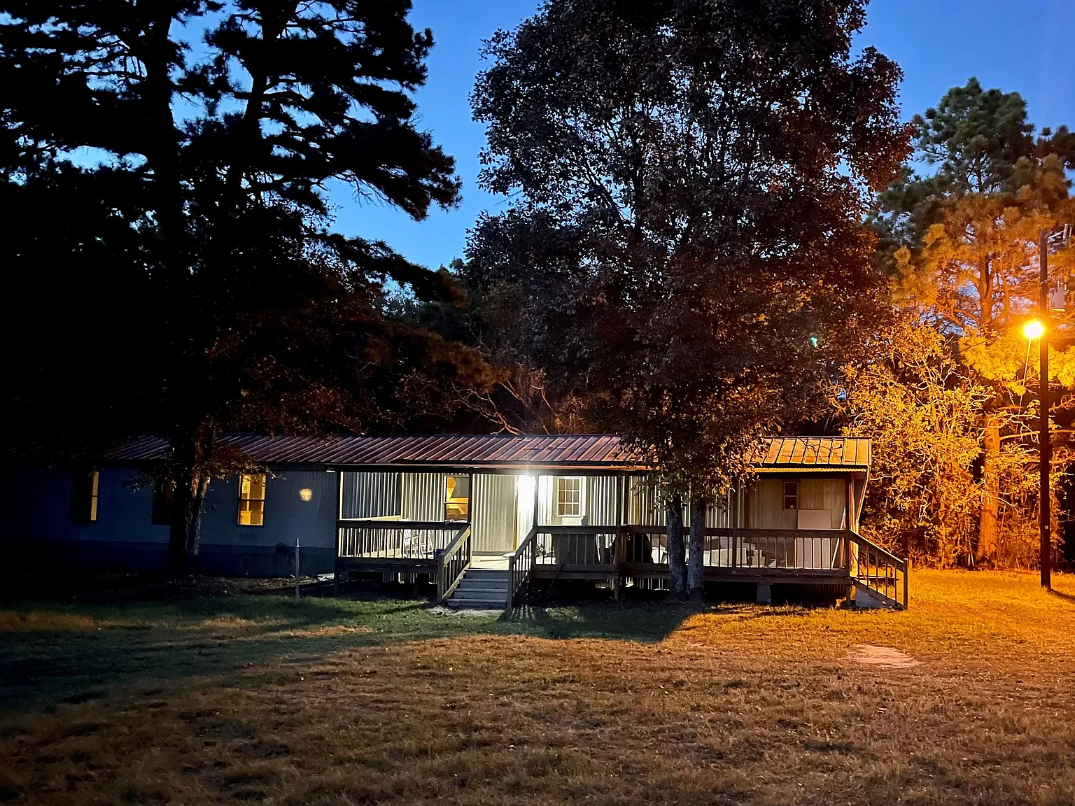 2 bed, $1,100 — Photo 1
