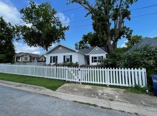 202 N 6th St, Rogers, AR 72756