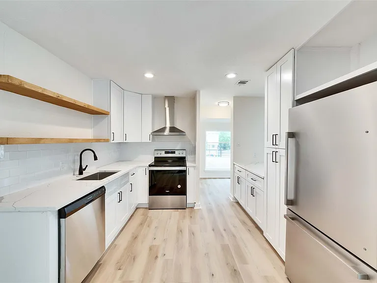 1905 Woodland Ave #A — Photo 14