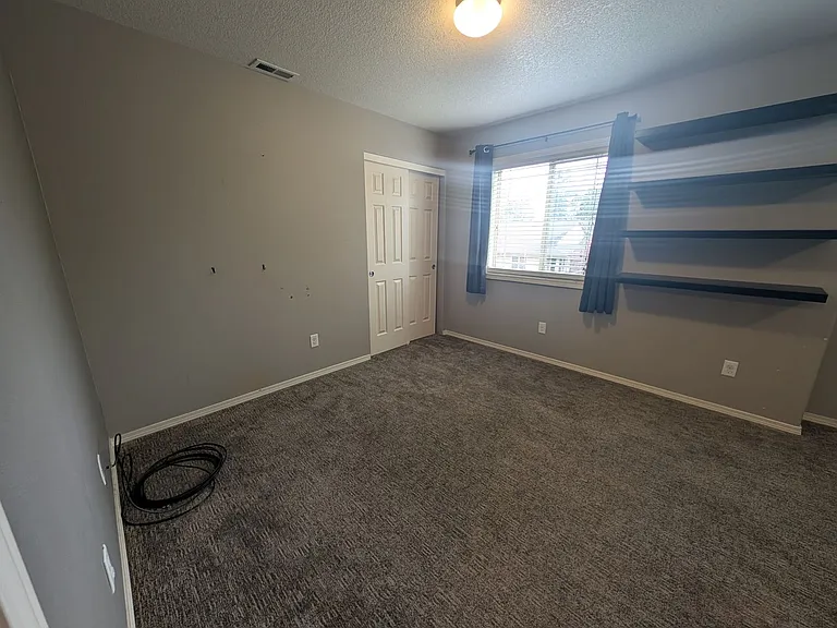7302 Hayworth Ave NE — Photo 19