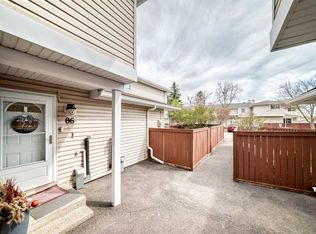 1155 SW Falconridge Dr NE #86, Calgary, AB T3J 1E1