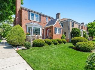 5432 W Ardmore Ave, Chicago, IL 60646