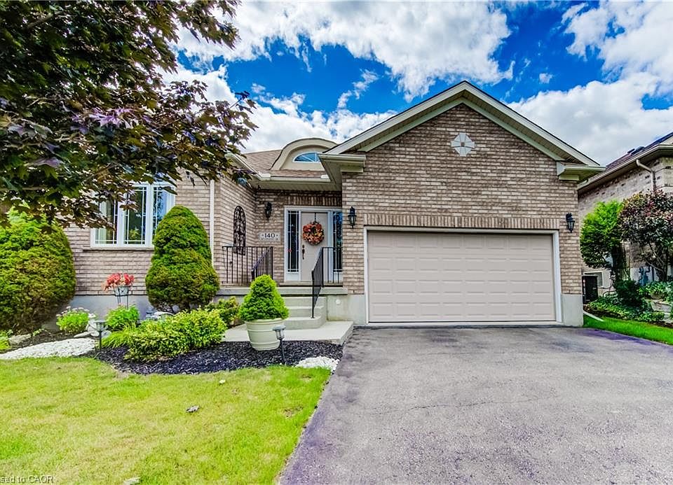 1st image of 140 Devonshire Dr