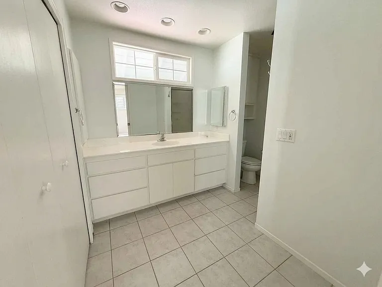18828 Santa Mariana St — Photo 10