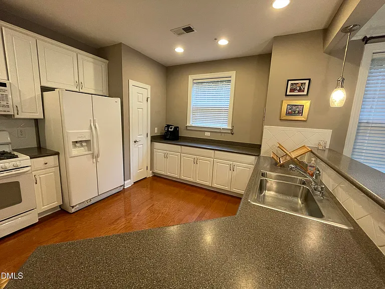 10411 Rosegate Ct #3 — Photo 13