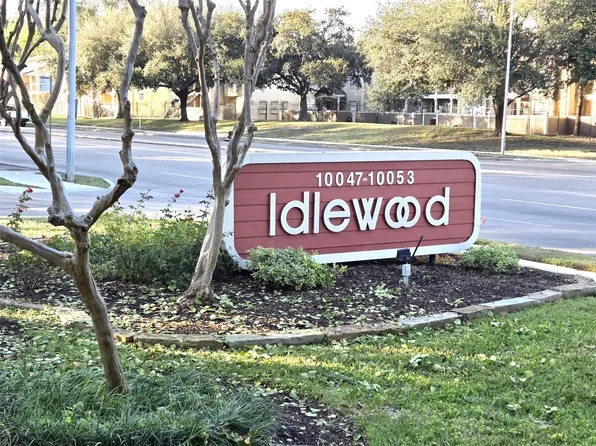 10053 Westpark Dr APT 326, Houston, TX 77042