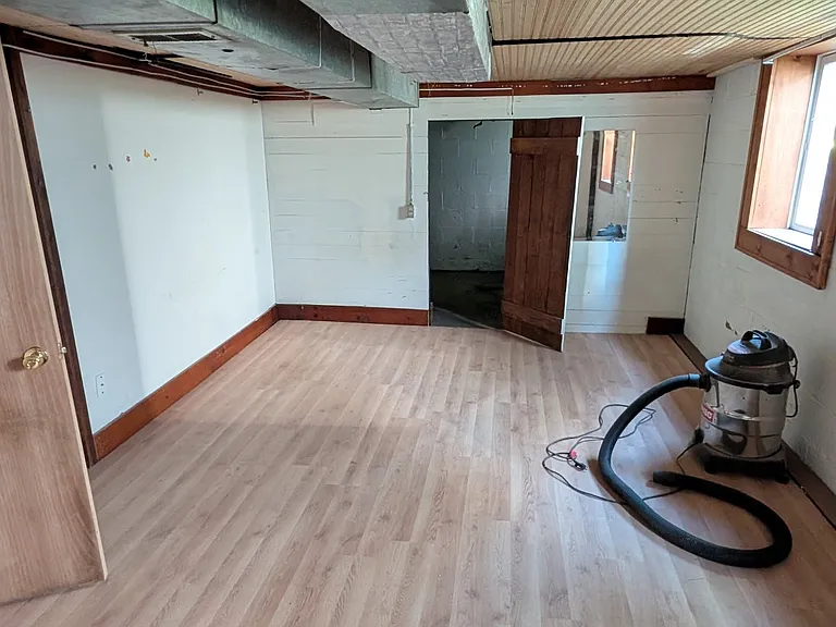 579 Eustis St — Photo 21