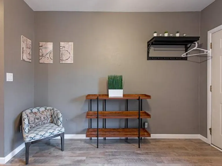3908 Navajo St — Photo 7