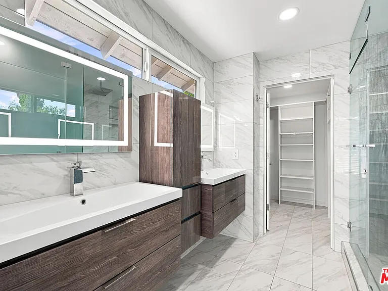 4355 Chaumont Rd — Photo 37