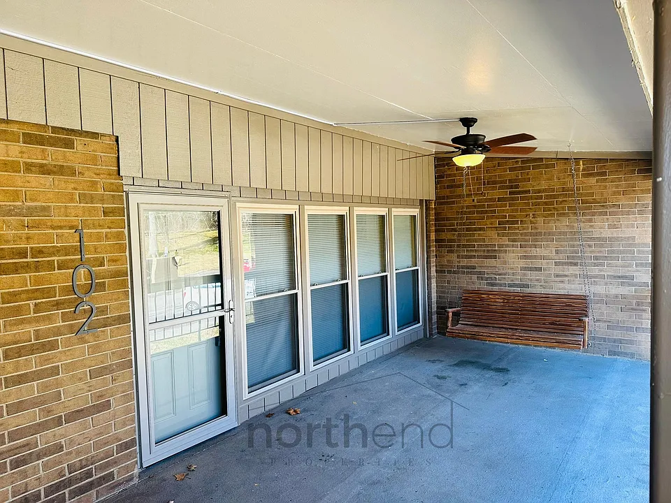 477 Canberra Dr