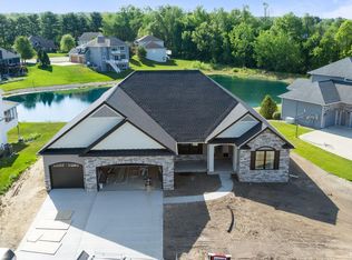 18470 Forest Glade Dr, South Bend, IN 46637