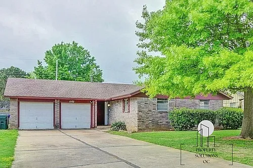 1502 Briar Meadow Rd Photo 1