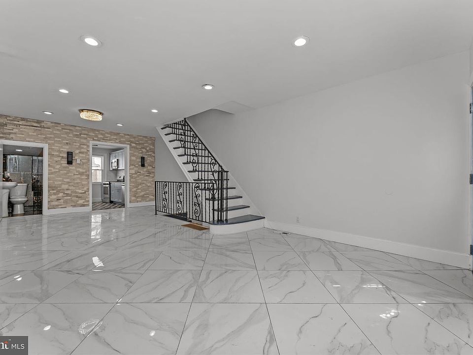 1st image of 355 Tree St