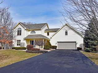 106 W Dells Rd, Silver Lake, WI 53170