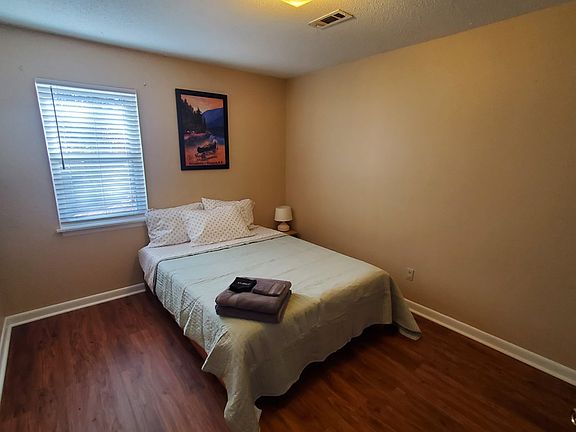 4th image of 4437 Torrance Dr NW APT D