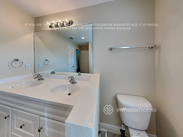 462 NW Riverside Dr — Photo 14