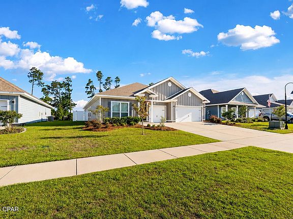 3rd image of 424 Albert Meadow Ln