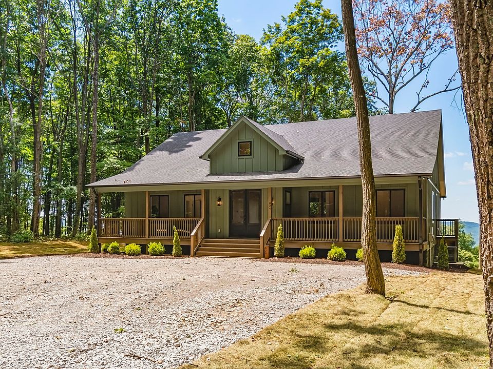1st image of 824 Valley View Dr Lot 8