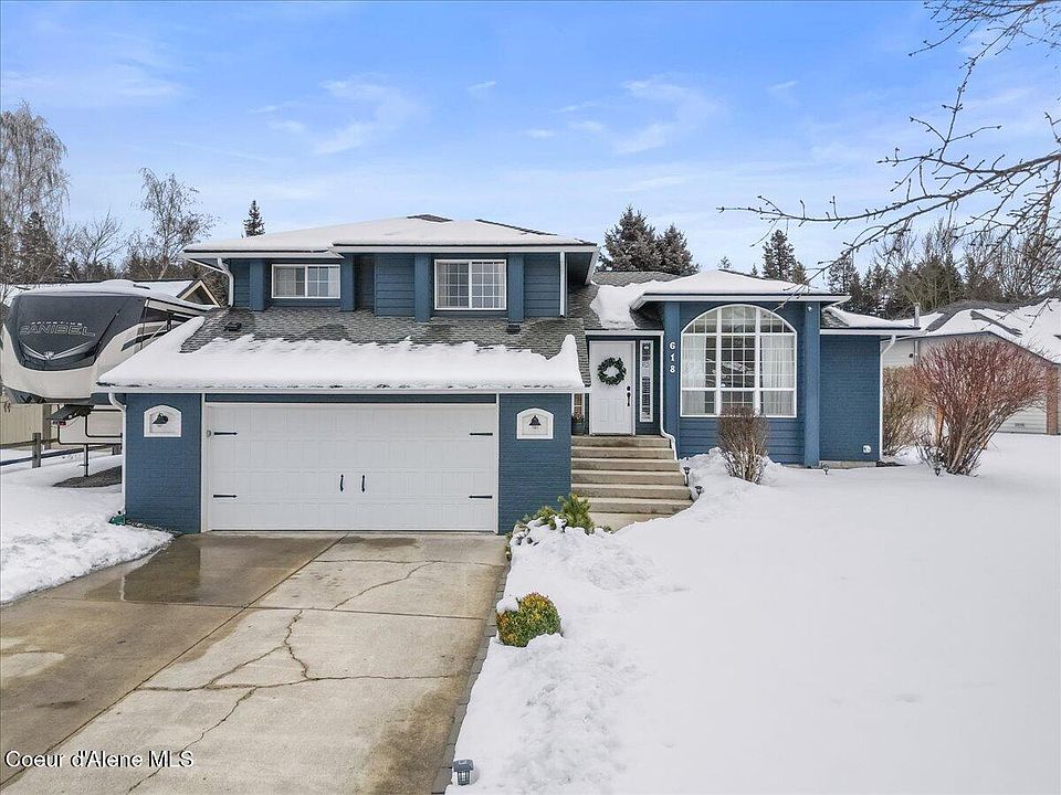 1st image of 618 E Cloverleaf Dr