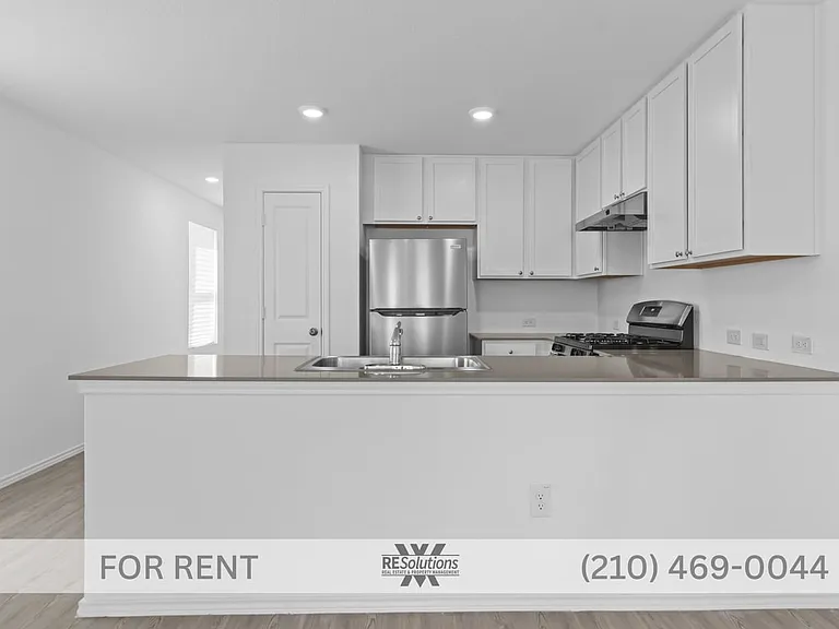 7602 Chancery Gate — Photo 14