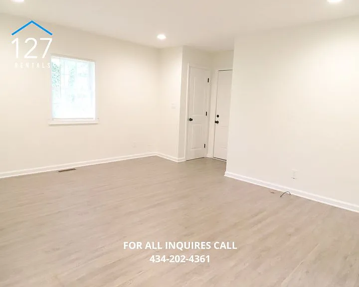 3200 Windemere Pl #B — Photo 6