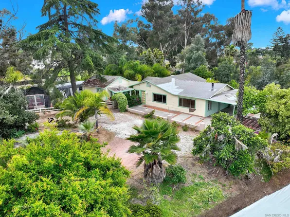 533 Mar Vista Dr, Vista, CA 92081