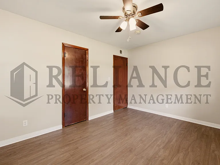 2917 S Walnut St — Photo 38