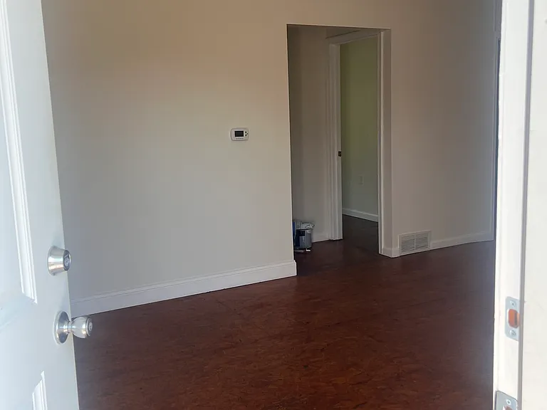 Exterior Entrance to 1st floor living room