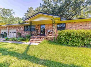 1900 Dove Dr, Pensacola, FL 32534