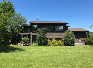 1 Eastwoods Rd, Tunkhannock, PA 18657