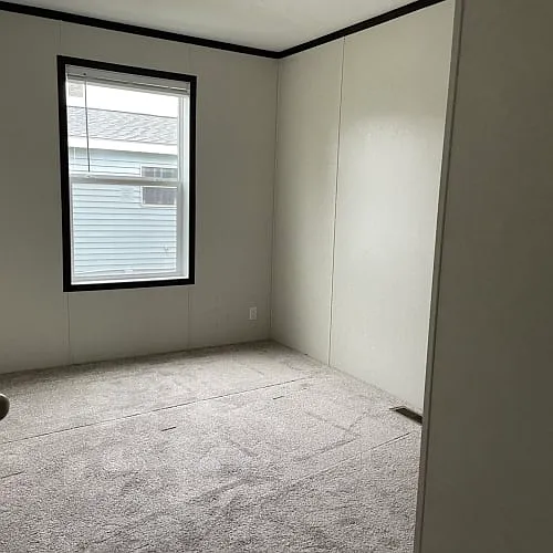 705 Ernest St — Photo 6