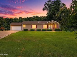 687 E Farrell St, Niota, TN 37826